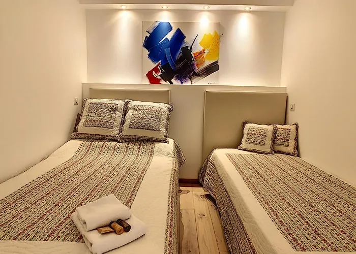 Grand A Cote Des Plages Ner634 * Cannes