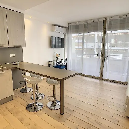 Grand A Cote Des Plages Ner634 아파트 *